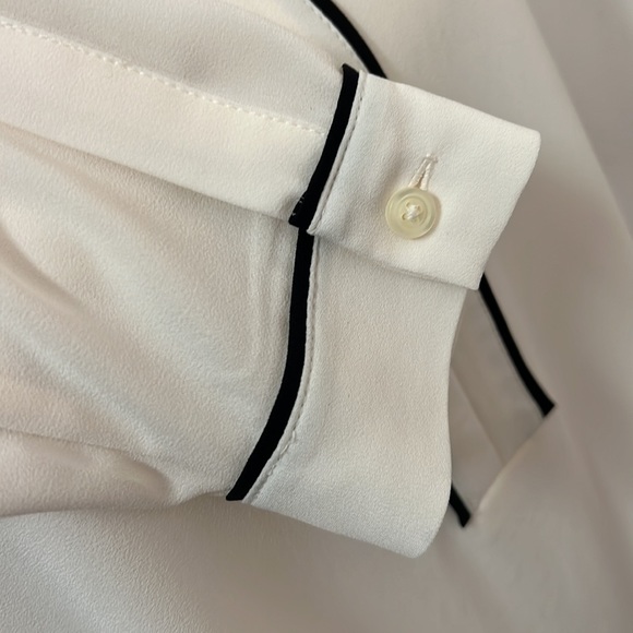 LOFT women’s cream & black trim blouse holiday/work - size small - Picture 6 of 8